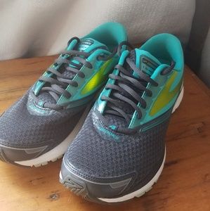 Brooks Launch 4 Running Shoes